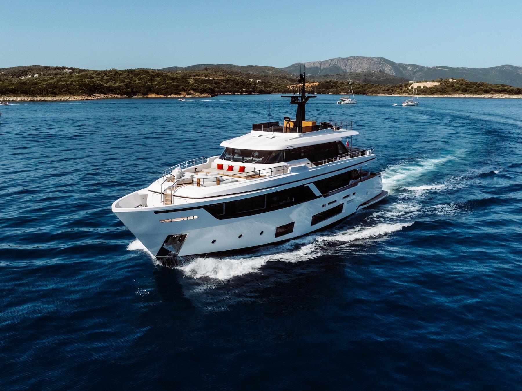 2024 CUSTOM LINE NAVETTA 30 